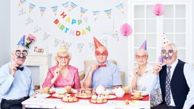 Retirement savings and longevity risk